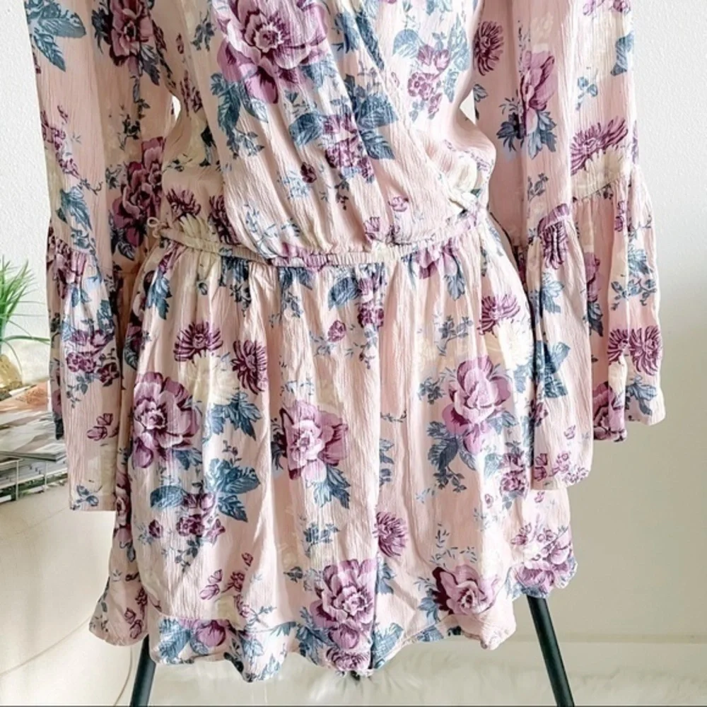 American Eagle Outfitter Floral Romper - Picture 5 of 7